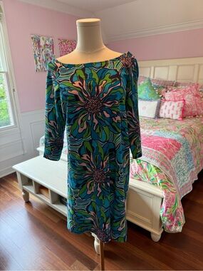 Boatneck Floral Shift Dress in Blue & Green